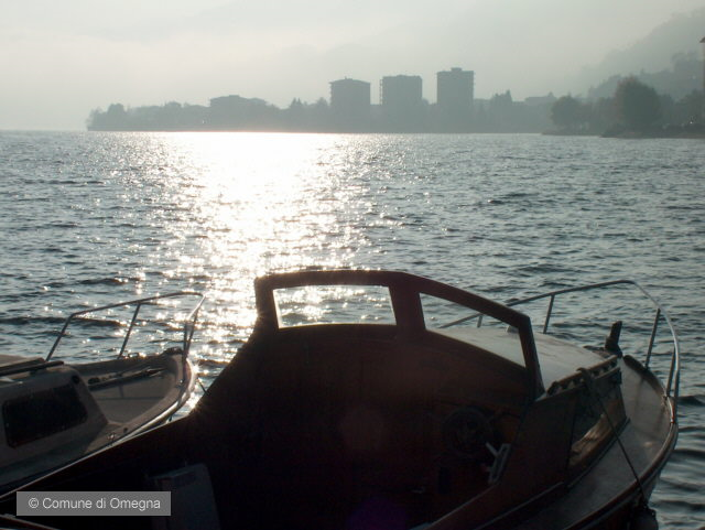 Il lago e sullo sfondo Bagnella